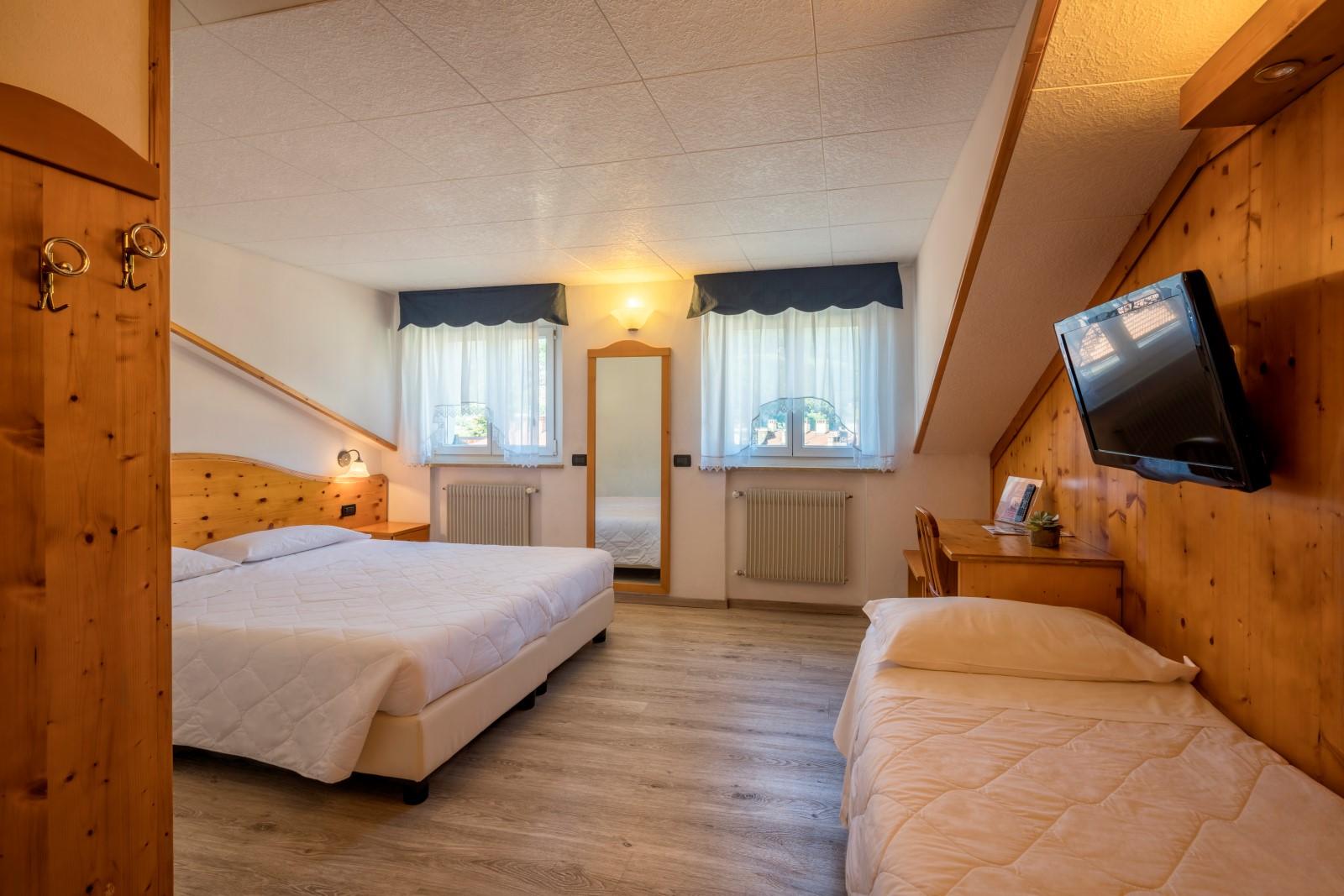 Hotel Everest Trient Exterior foto